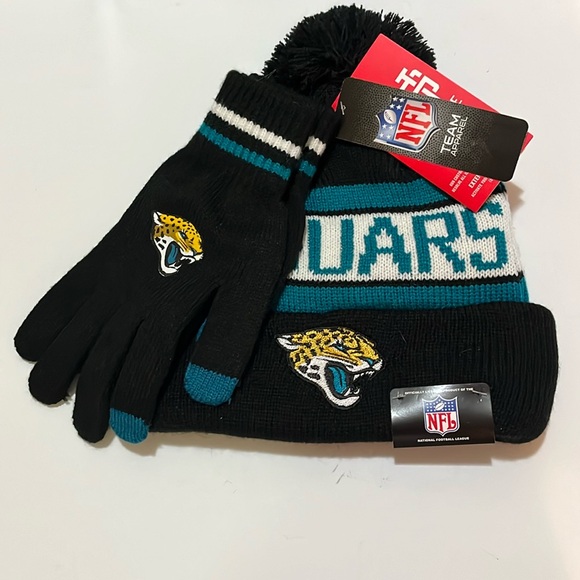 JACKSONVILLE JAGUAR AUTHENTIC NFL Ultra Game Winter Beanie Knit Hat with Gloves - Picture 1 of 6